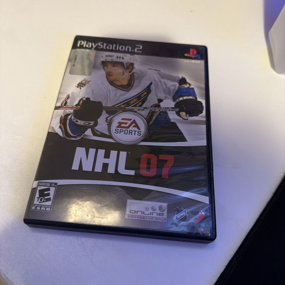 NHL 07 Sony Playstation 2 2006 Case Manual Disc Tested Works Great Authentic CIB